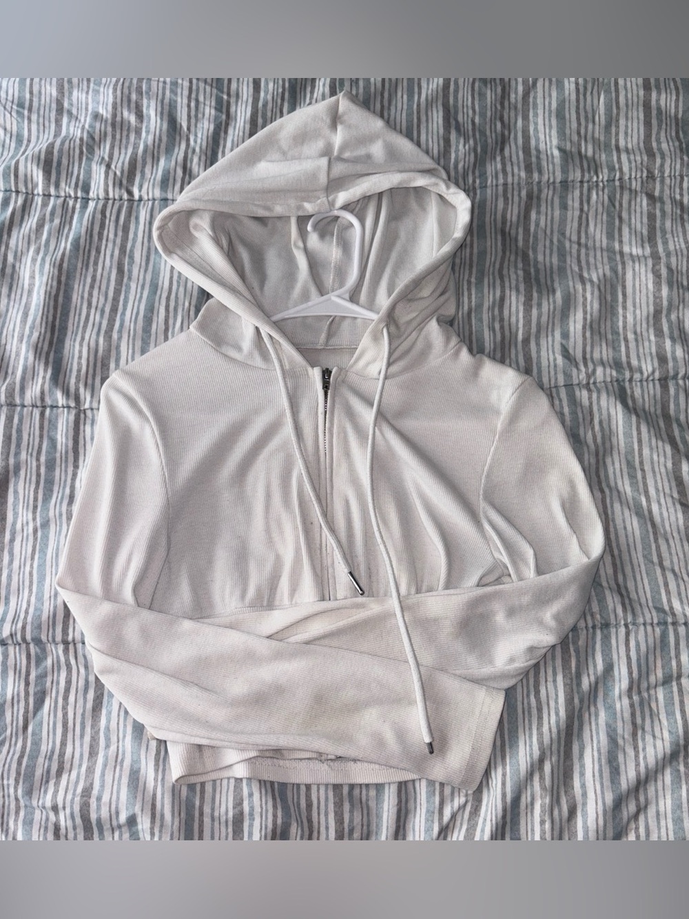 SHEIN white Cropped Zip-Up Hooded Sweatshirt